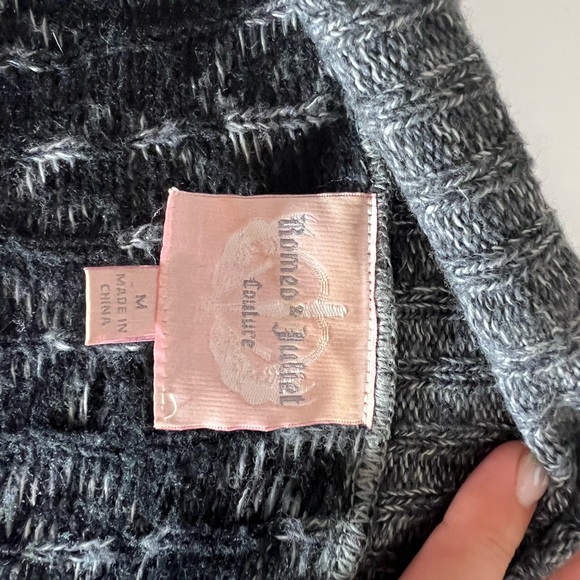 Leopard Print open sweater Size M Black Grey - Picture 7 of 7